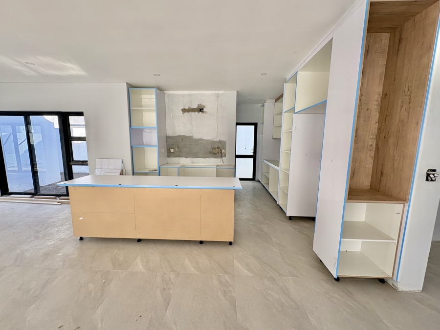 4 Bedroom Property for Sale in Sandown Western Cape
